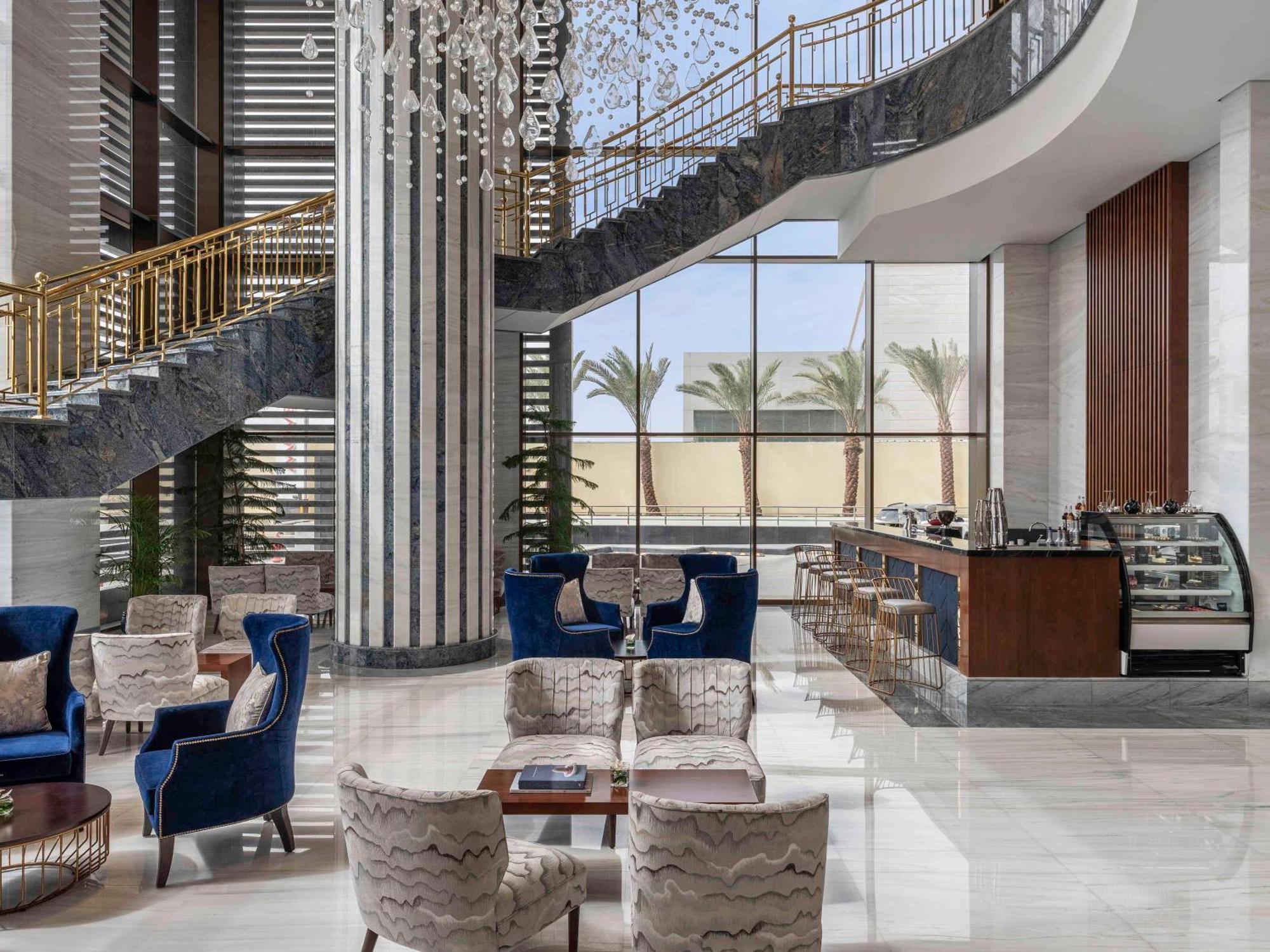 Movenpick Hotel And Residences Riyad Extérieur photo The lobby of the hotel